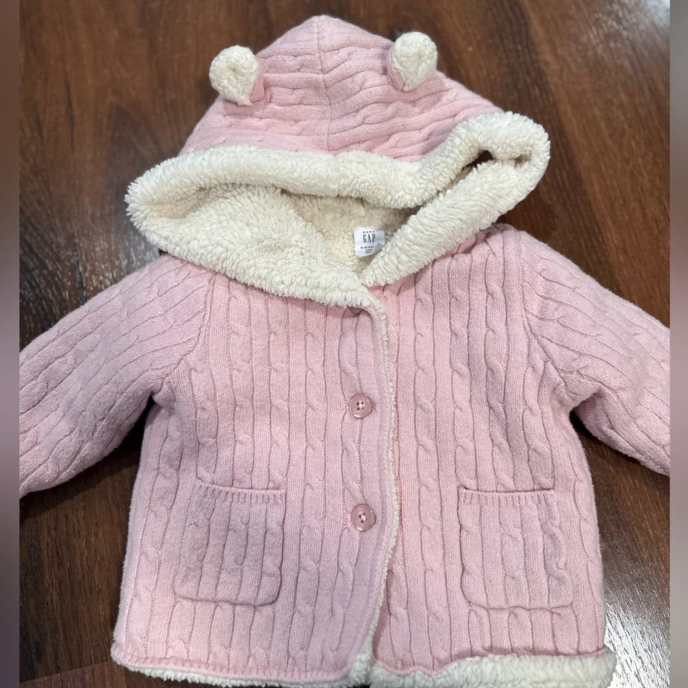Gap babygirl pink cable-knit sweater cardigan with cozy sherpa lining 6-12m